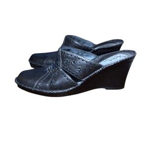 Clarks Artisan Wedge Clog Mule 9M Dark Brown 3 inch Heel